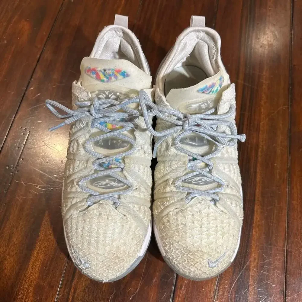 Nike LeBron 18 GS Play for the Future Blue Tint Basketball Shoes Size 7Y